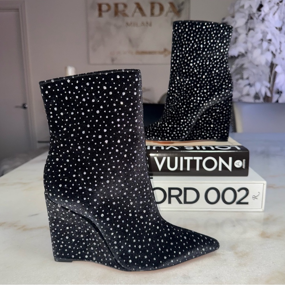 New Alexandre Birman Myra Black Velvet Wedge Bootie Boot Womens 37 Witchy Gothic